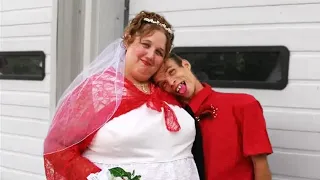 20 Most Unusual Couples Proving That Love Is Blind