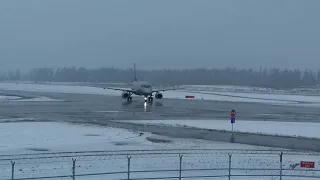 SSJ100 "Аэрофлот Российские Авиалинии" "RA-89015" (Sky Team Livery) руление в  Шереметьево SVO.