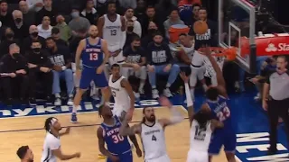 Mitchell Robinson Gets One-Handed Alley-oop Jam