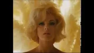 Sumo - Virna Lisi - Llegando los Monos (1986)