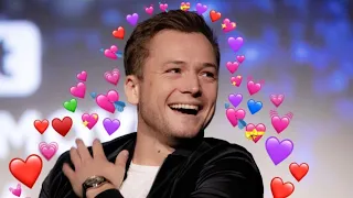 taron egerton being the cutest human for five and a half minutes.