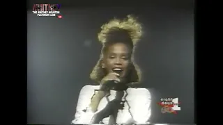 Whitney Houston - Saving All My Love For You @ Solid Gold September 1985