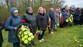 15  04  2023 Вільшанка В останню путь провели загиблого  героя  Віталія КАЛІЄВСЬКОГО