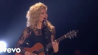 Tori Kelly - Nobody Love (2015 Radio Disney Music Awards)