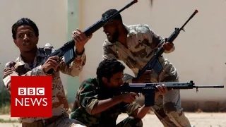 Benghazi: Libyan frontline as fighters battle IS - BBC News