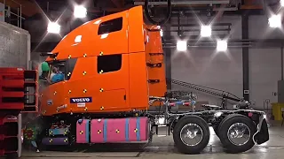 2024 Volvo VNL CRASH TEST | The SAFEST Heavy Duty Truck ?