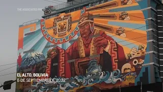 Bolivia tiene su propio "Titanic", un barco que parece flotar sobre las nubes en ciudad andina