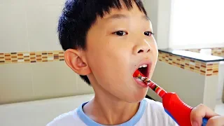 Yejun Learns Good Habits about Tooth Brush and More