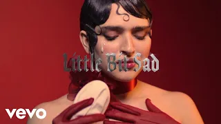 Mae Muller - Little Bit Sad (Lyric Video)