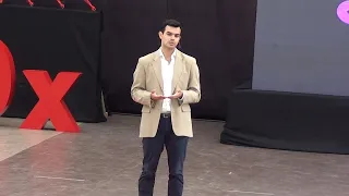 La Ciencia de Datos tiene que ver más con personas que con datos | Ivo Giulietti | TEDxSantaTecla