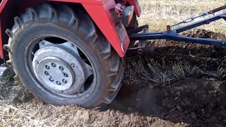 Ciężki wyjazd z pola Ursus C-330 w akcji. Czy Ursus da radę ?