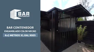 Caseta bar de 6x2 metros con toldo plegable en el patio de una propiedad