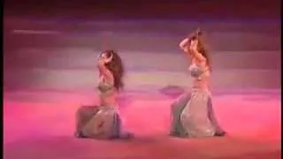 Arabic dance very nice video : comment: jumana0313@gmail.com