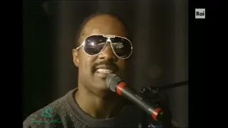 Stevie Wonder - Overjoyed - Live NYC 1986 (Buonasera Raffaella) Italian TV