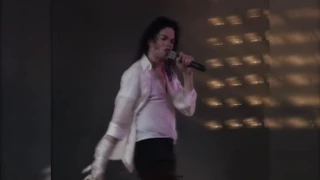 Michael Jackson - Black Or White - Live Brunei 1996 - HD