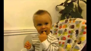 Babies Eating Lemons for the First Time  малыши едят лимон первый раз 0009