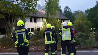 27.04.2019 - 4 Reihenhäuser brennen JHQ Mönchengladbach