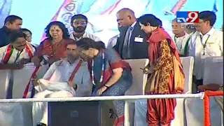 Rahul Gandhi entry at Congress Public Meeting || Medchal - TV9