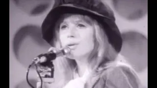 Marianne Faithfull sings Italian - 'C'è chi spera' live 1967