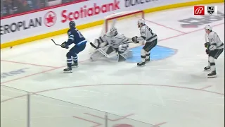 Cam Talbot denies Rasmus Kupari on a short-handed breakaway