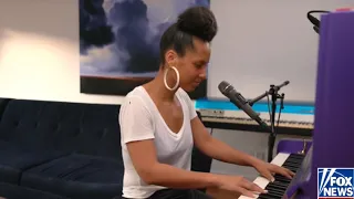 Alicia Keys iHeart Living Room Concert For America