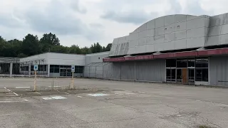 Abandoned Big Kmart in Warren Ohio