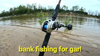 BANK FISHING FOR ALIGATOR GAR ON THE TRINITY RIVER!