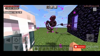 Mommy long legs in Nether Portal - Minecraft PE