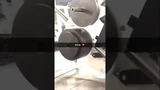 HE LEG PRESSED 805 LBS with an injured knee😱💪🏾💯 #youtubeshorts #gym #motivation #tiktok #shorts