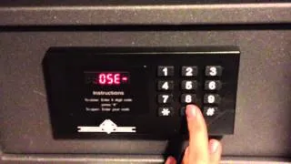 default passcode of hotel safe