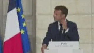 Armenian PM talks Azerbaijan with Macron in Paris