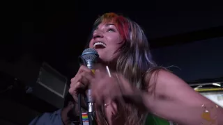 Lauren Ruth Ward - Sideways [4K 60FPS] (live @ Baby's All Right 4/23/18)