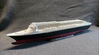 The construction of the Queen Mary 2 model kit