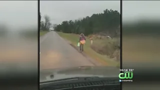 Dad Makes Daughter Walk Five Miles To School For Bullying On School Bus