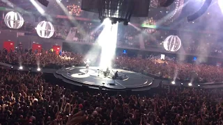 Muse - Drones World Tour - Madrid 2016 - Intro (Drones & Psycho)