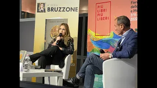 Versace - Autopsia di un delitto impossibile, la mia intervista a Più libri più liberi