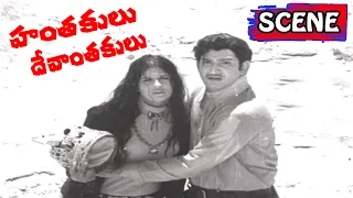 Finally krishna saves crown  - Hanthakulu Devanthakulu Movie Scenes | Jyothi Lakshmi |V9 Videos