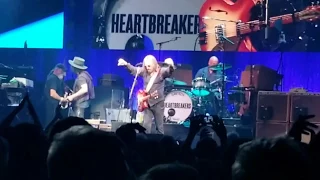 Tom Petty and The Heartbreakers - Don't Come Around Here No More (The Schottenstein  Columbus OH)