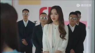 Scheming woman pretends to be the CEO's fiancee,unaware that the girl before her is the real fiancee