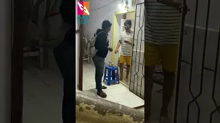 Swiggy బాయ్ ని Surprise చేసిన Customer 🙏 | #SatisfyingVideo | #PricelessReaction | #ManaloOkadu