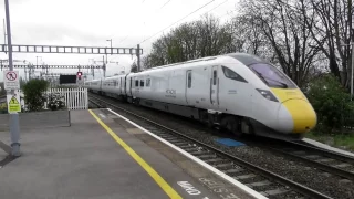 Great Western Class 800 Passing Through Didcot Parkway (29/3/17)