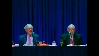 Warren Buffett & Charlie Munger's Book Recommendations from the 2004 Berkshire Annual Meeting