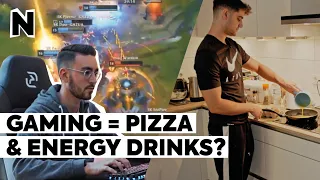 Gaming: So essen E-Sportler:innen | Reportage (mit EliasN97)