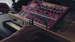 Techno - Korg Electribe 2 Sampler & Volca FM - Dawless Jamming