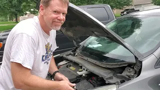 2014 Ford Escape Battery Removal - The Mediocre Mechanic