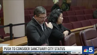 Chicago migrants: City Council could address ‘sanctuary city' referendum during meeting