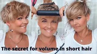 How to volume up short hair with a flat iron / straightener | salirasa