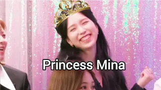 Mina copying Sana's and Chaeyoung's manerisms 🤭💗