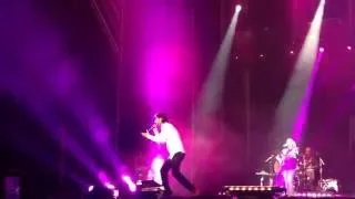 Melendi - "Con tu amor es suficiente" 19/06/2016 León