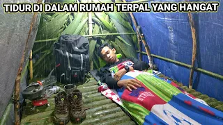 BERKEMAH SAAT HUJAN DERAS -TIDUR DALAM RUMAH TERPAL YANG HANGAT